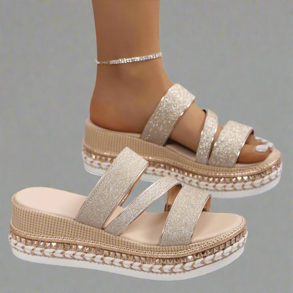 Elegante, bequeme Damen Keilabsatz Sandalen mit goldenen Schnallen, ideal für Sommer & Freizeit.