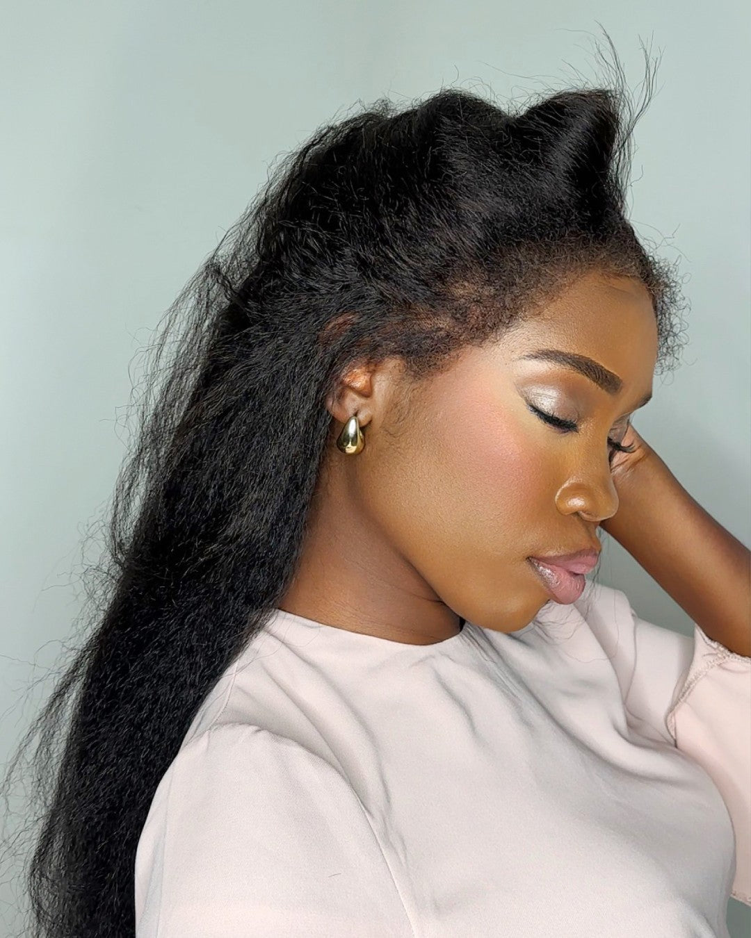 Damenperücke "Imani" aus Virginhaar, schwarz, HD Lace für einen super natürlichen Locken-Look.
