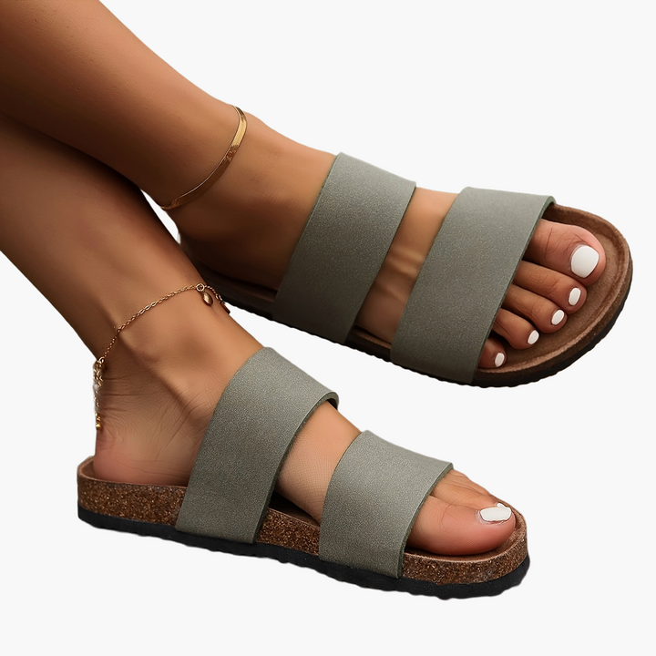 Schicke Damen Freizeitsandalen mit stilvollen Doppelriemen, für einen modischen Auftritt.