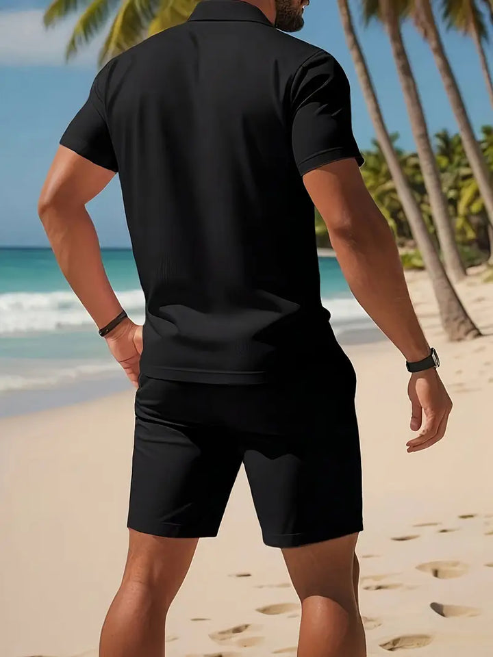 Komfortabler Herren Zweiteiler, ideal für Sommeroutfit & entspannte Momente.