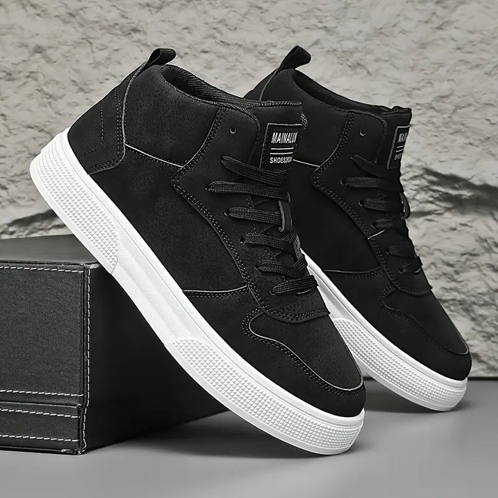 Robuste grüne Herren Sneakers, atmungsaktive Alltagsschuhe für Herren, bieten optimalen Tragekomfort.