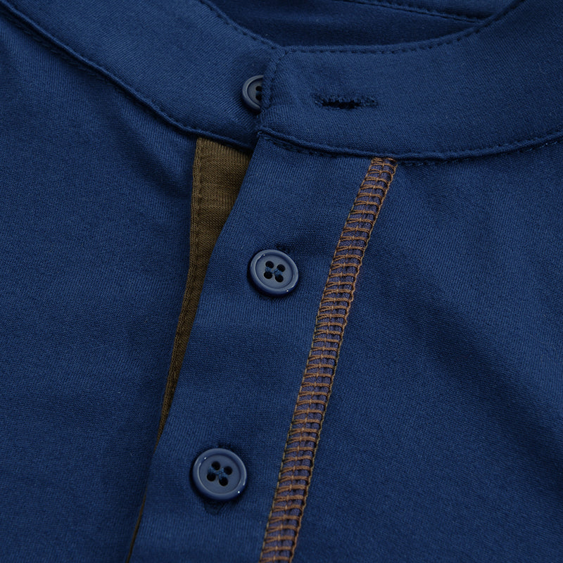 Bequemes Herren Henley Shirt Kurzarm für warme Sommertage, atmungsaktiv & vielseitig.