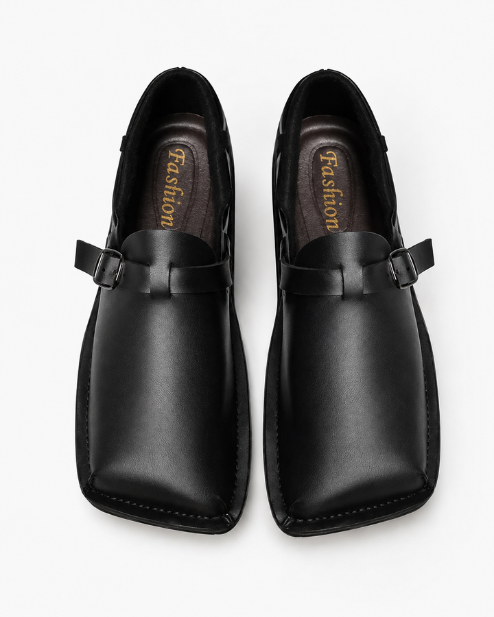 Klassische Herren Slip-On Freizeitschuhe für stilvollen Auftritt. Retro-Design trifft modernen Komfort.