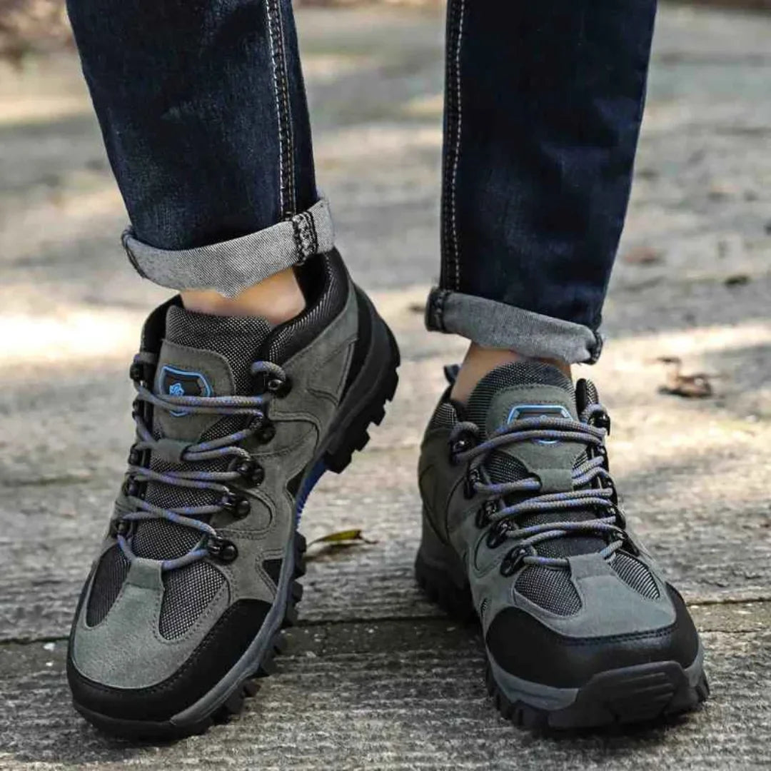 Moderne Unisex Wanderschuhe. Stilvoll und funktional für Freizeit & Outdoor-Abenteuer von Damen & Herren.
