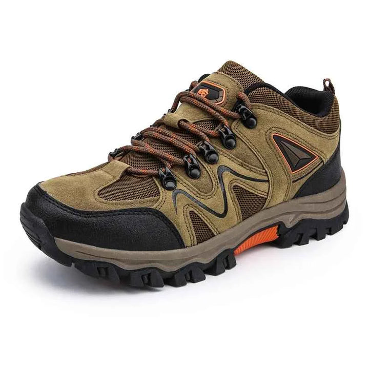 Nahaufnahme der wetterfesten Unisex Wanderstiefel. Hochwertiges Material für extreme Bedingungen.