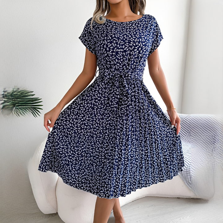 Modisches Damen Midikleid, elegantes Plisseekleid im Slim Fit für besondere Anlässe.