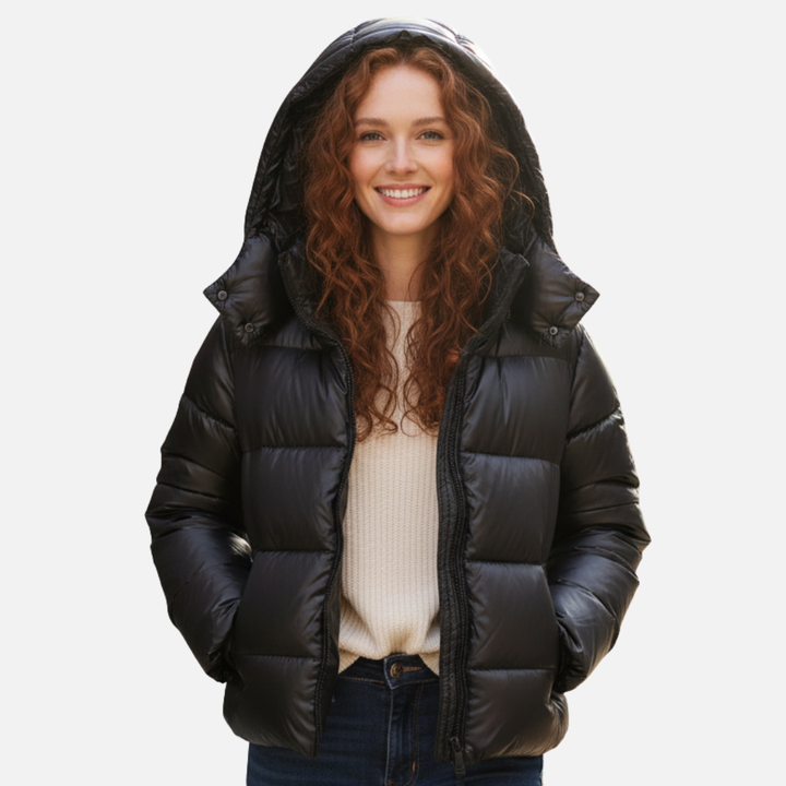 Elegante Damen Steppjacke in Blau mit femininem Schnitt, modisch und warm für kalte Tage und Freizeit.