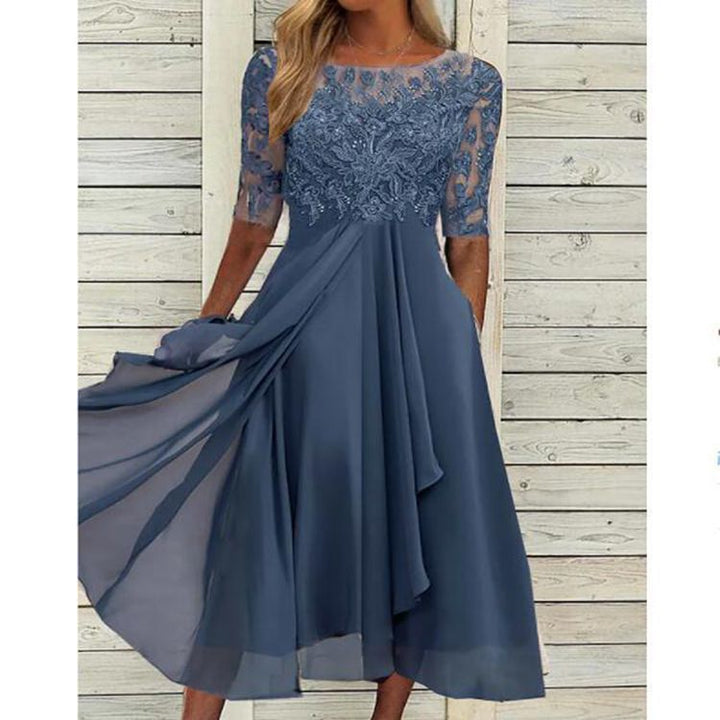 Rosa elegantes Damen Midikleid A-Linie. Ideal als schickes Partykleid oder für Hochzeiten im Frühling.