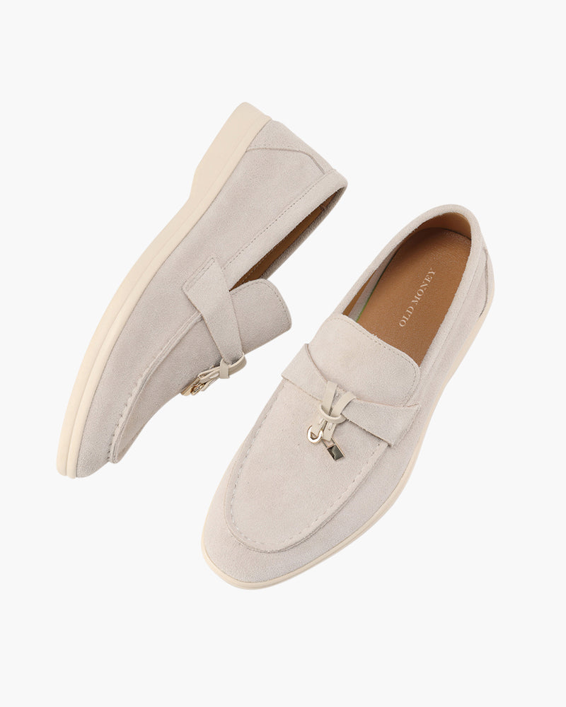 Loafer für Damen, Schwarz, mit feiner Steppnaht. Bequemer Schlupfschuh für elegante Looks.