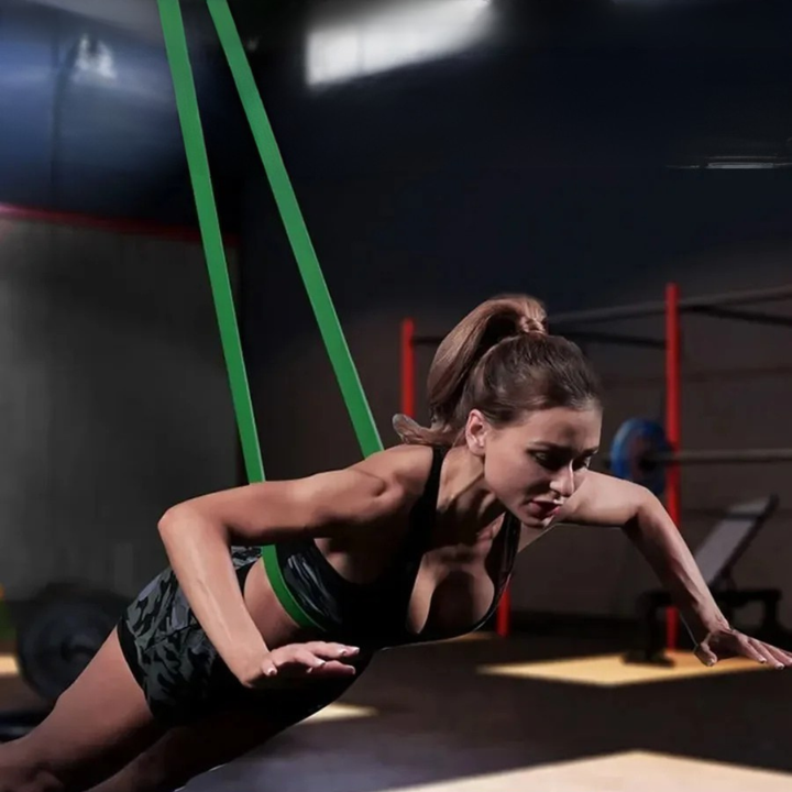 Kompaktes Set Flexord Trainingsbänder, ideal für das Workout unterwegs oder Fitness im Büro.