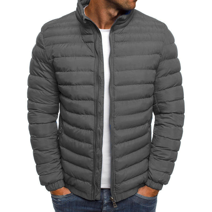 Robuste Herrenjacke für den Winter, warm & bequem. Bietet zuverlässigen Kälteschutz für Outdoor & Alltag.