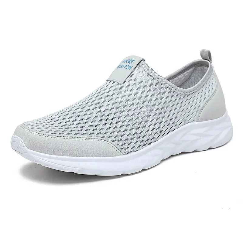 Unisex leichter Sommerslipper für Damen & Herren, ideal als bequemer Freizeitschuh oder Reiseschuh. Atmungsaktiv & sommerlich.