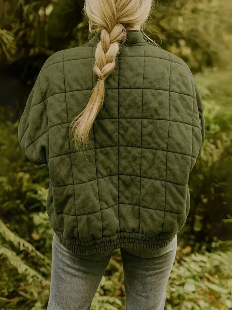 Modische Damen Übergangsjacke im Oversize-Design. Lässige Alltagsjacke mit Stil und Komfort.