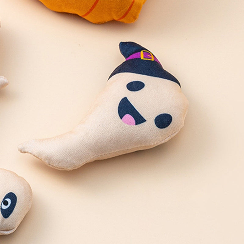 Hochwertiges Katzenspielzeug in Totenkopf-Form, mit Katzenminze, ideal für Halloween-Spielstunden.