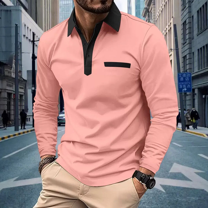 Khakifarbenes Herren Langarmpolo mit stilvollem Kontrastkragen, ideal für Smart Casual & Freizeitmode.