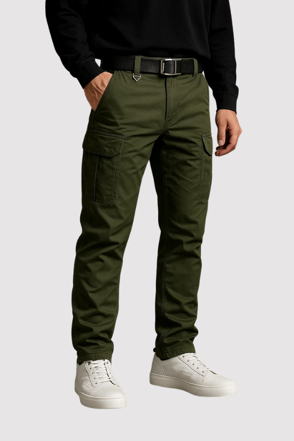 Robuste Herren Cargohose in Schwarz mit mehreren praktischen Taschen. Flexibel & atmungsaktiv für Arbeit und Freizeit.