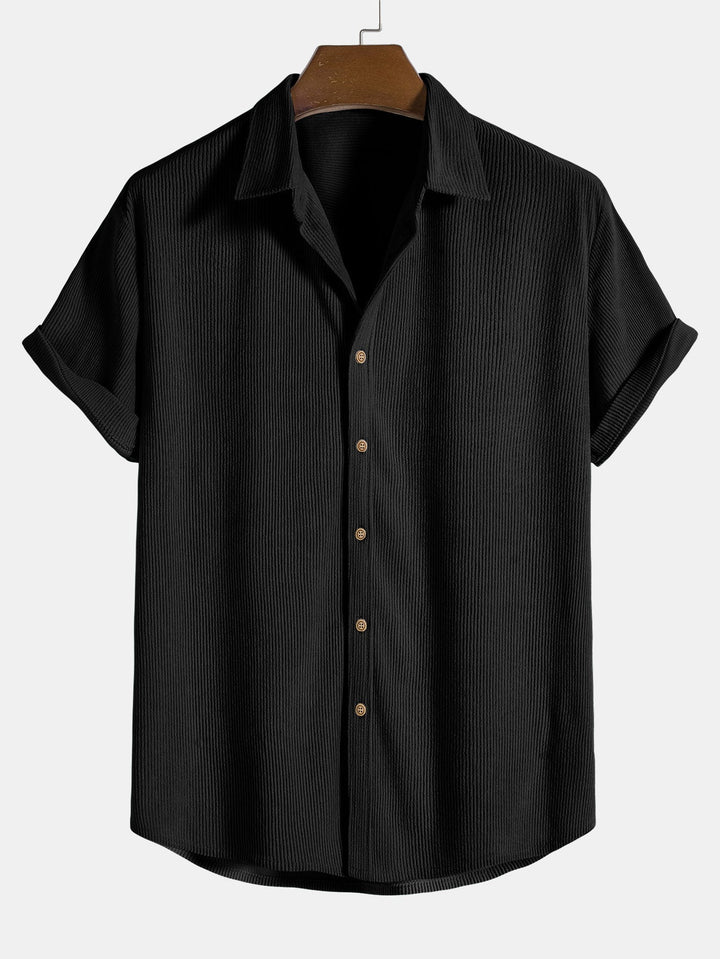 Bequeme Herren Sommerhose des Freizeit Sets. Ideal für entspannte Tage und warme Temperaturen.