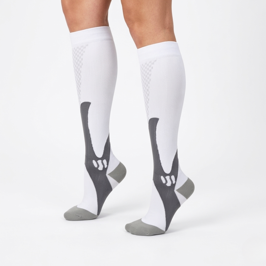 Funktionelle Sportsocken mit Kompressionseffekt für Ausdauersportarten.