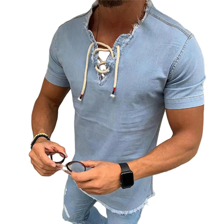Lässiges Herren Kurzarmhemd mit Kordelzug, stylisch und bequem für den Sommer.