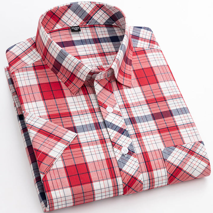 Herren Kurzarmhemd mit klassischem Karomuster, ideal für lässige Sommerlooks.