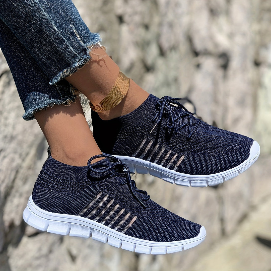 Sportliche Damenschuhe Tamara, modern und komfortabel. Ideale ultraleichte Freizeitschuhe für aktive Frauen.
