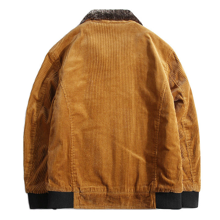 Vielseitige, warme Herren Winterjacke, ideal für Outdoor-Aktivitäten. Erhältlich in Khaki und Schwarz.