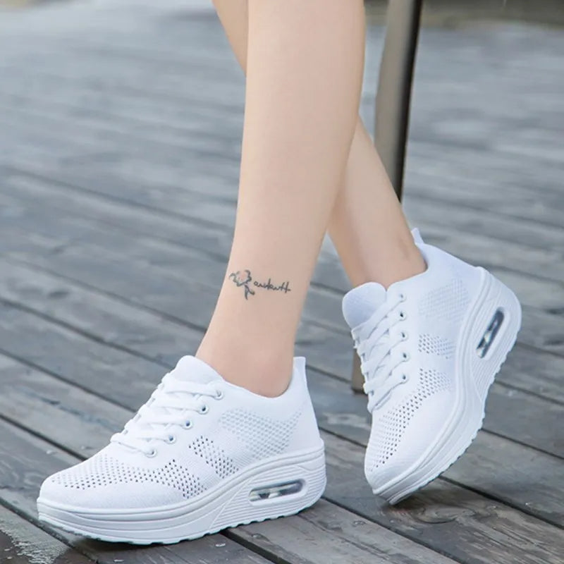 Stylische Damen Gesundheitsschuhe: Orthopädische Sneaker mit hohem Komfort für den ganzen Tag.