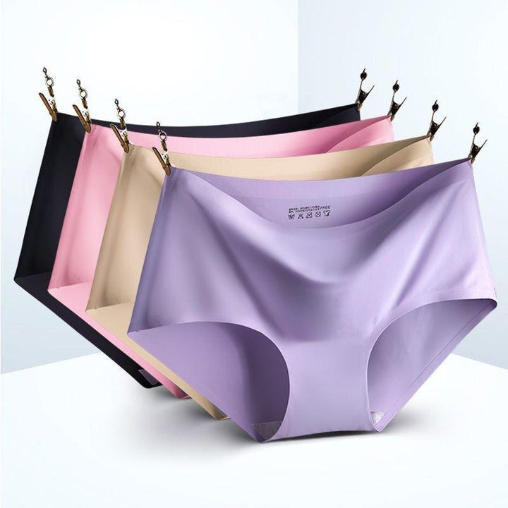 Detailaufnahme des seidig weichen, nahtlosen Stoffs des Damen Unterwäsche-Sets für Komfort.