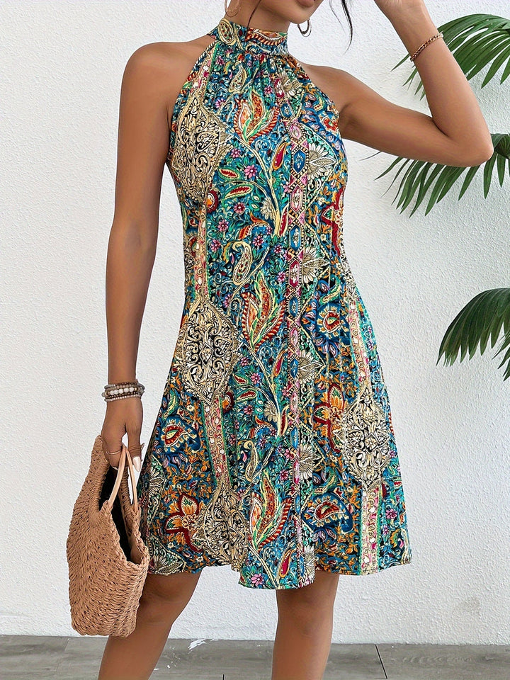 Elegantes grünes Boho Kleid mit Halterneck für Damen. Bequemes Sommerkleid für Frühling, Sommer & Alltag.