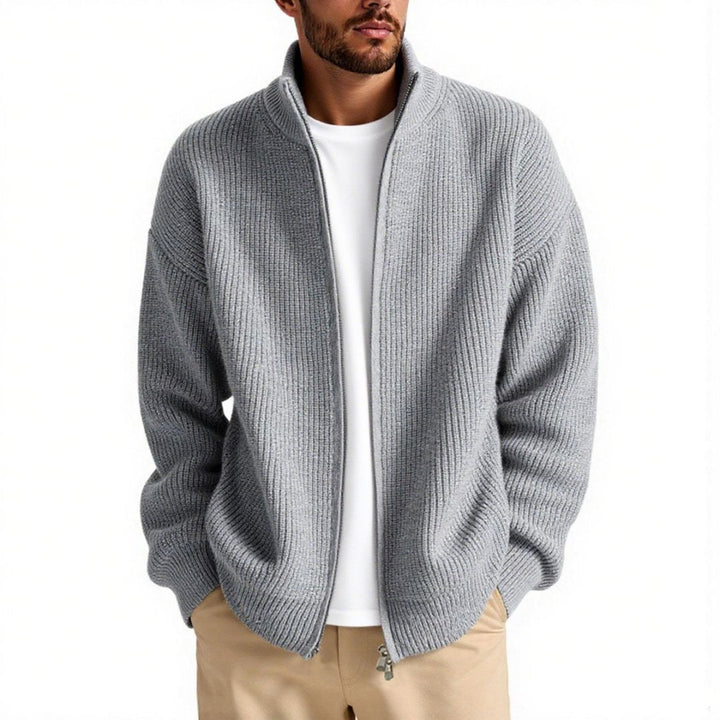 Stylischer Herren Strickjacke mit offenem Schnitt, langarm, ideal für bequemes Layering im Alltag.