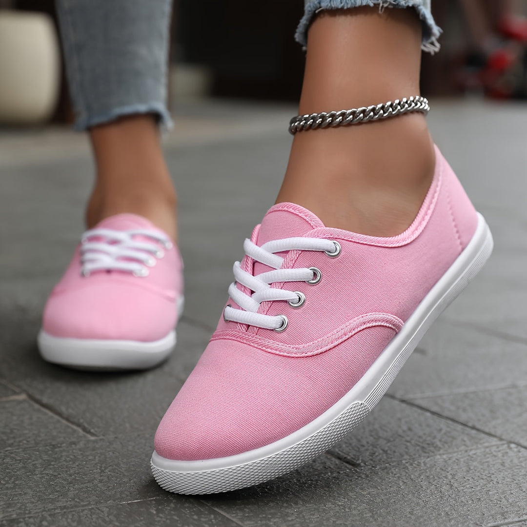 Zeitlose Damen Freizeitschuhe im Low-Top-Design, perfekt für lässige Sommer-Outfits.