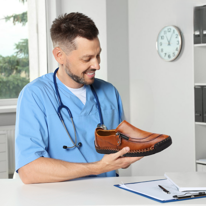 Robuste Herrenschuhe mit Reißverschluss. Hochwertiges Design & bequeme Passform für langanhaltenden Komfort.