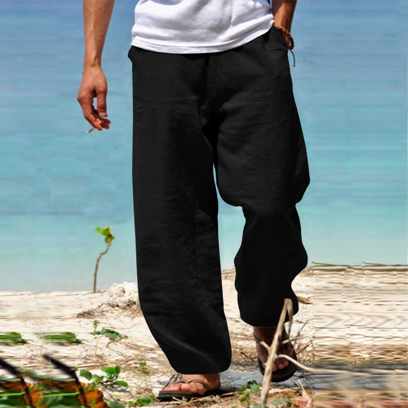 Vielseitige Herren Alltagshose mit Kordelzug. Die bequeme Passform macht sie zur perfekten lässigen Sommerhose. [[lstfy-media:4]]