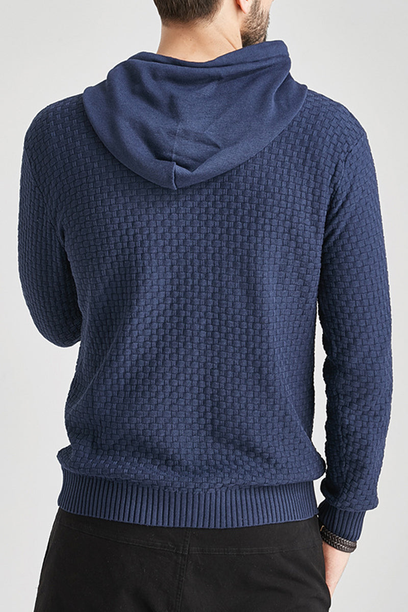 Bequemes Herren Langarmhemd mit Kapuze. Ideal für den Alltag, Freizeit und einen lässigen Herbst-Look für Herren.