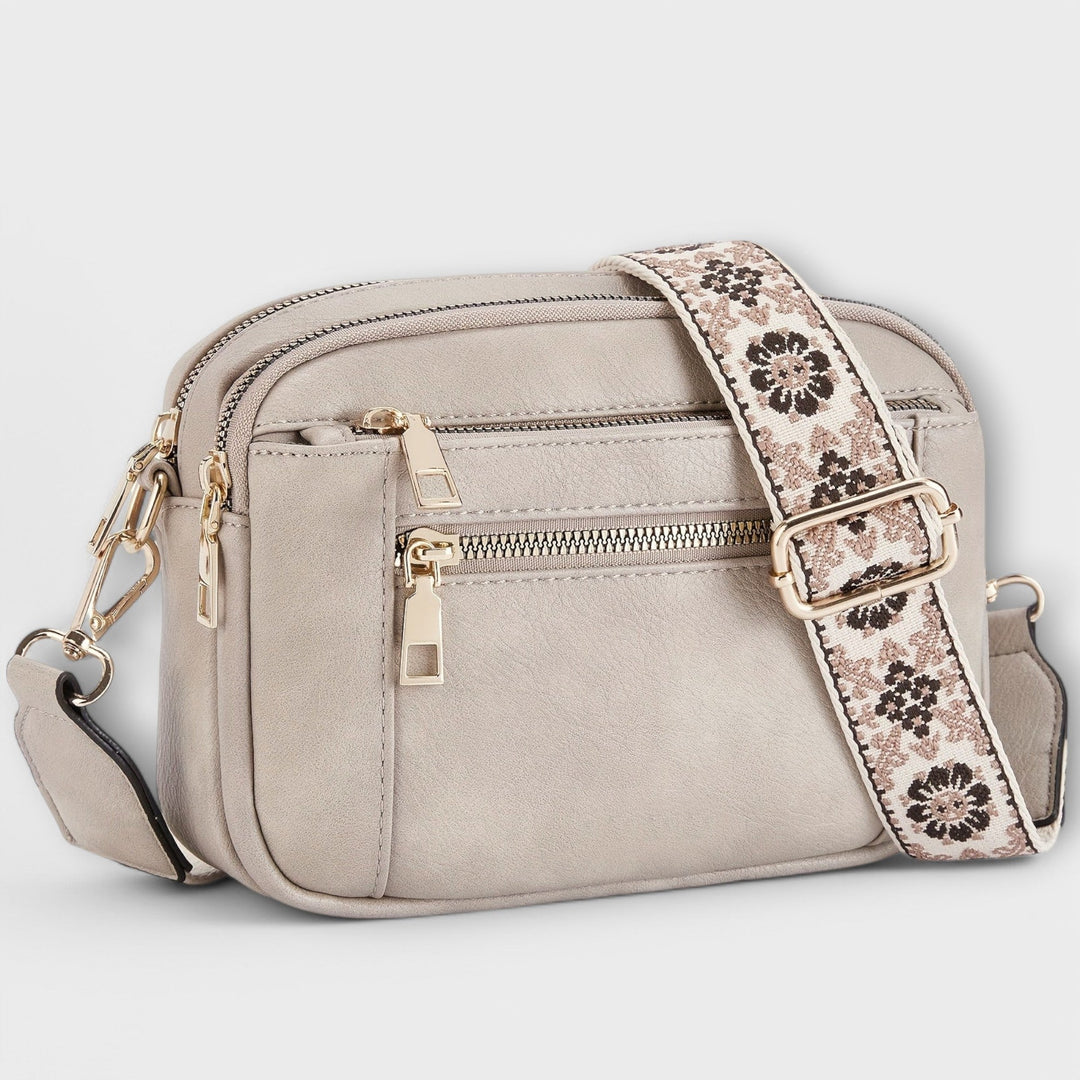 Elegante Boho Umhängetasche für Damen, veganes Leder, ideal als Alltags-Schultertasche.
