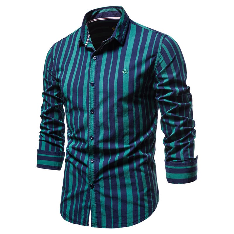 Gestreiftes Herren Langarmhemd, ideal als Businesshemd fürs Büro oder Smart Casual Look.