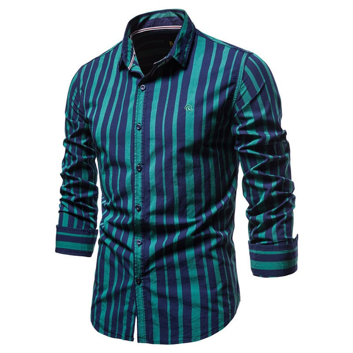 Gestreiftes Herren Langarmhemd, ideal als Businesshemd fürs Büro oder Smart Casual Look.