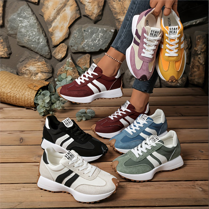 Damen Retro-Sneaker: Low-Top Schuhe mit stylischen Streifen, ideal für einen zeitlosen Look.