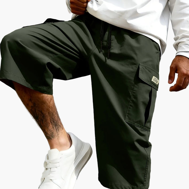 Herren Streetwear Cargo Shorts, bequeme Bermuda mit praktischen Taschen, ideal für Urban-Sommer.