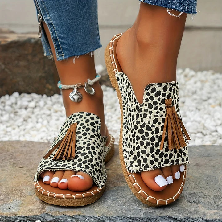 Elegante Damen Sandalen mit Fußgewölbestütze. Orthopädische Freizeitschuhe für Komfort im Sommer.
