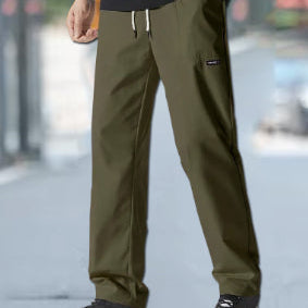 Streetwear Herrenhose in lockerer, gerader Passform. Die bequeme Freizeithose für den Alltag.