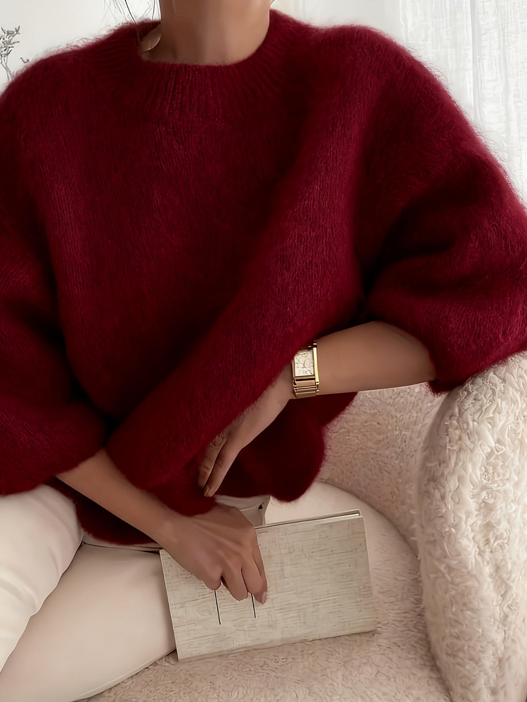 Gemütlicher Oversized Damen Pullover, flauschig & warm, der perfekte Begleiter für Herbst & Wintermode.