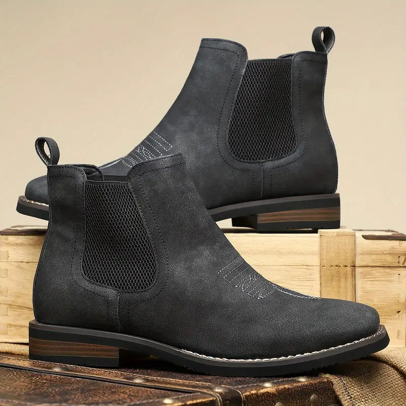 Vielseitige Herren Chelsea Boots in Schwarz, ideal für den urbanen Lifestyle, Business Casual und den täglichen Gebrauch.