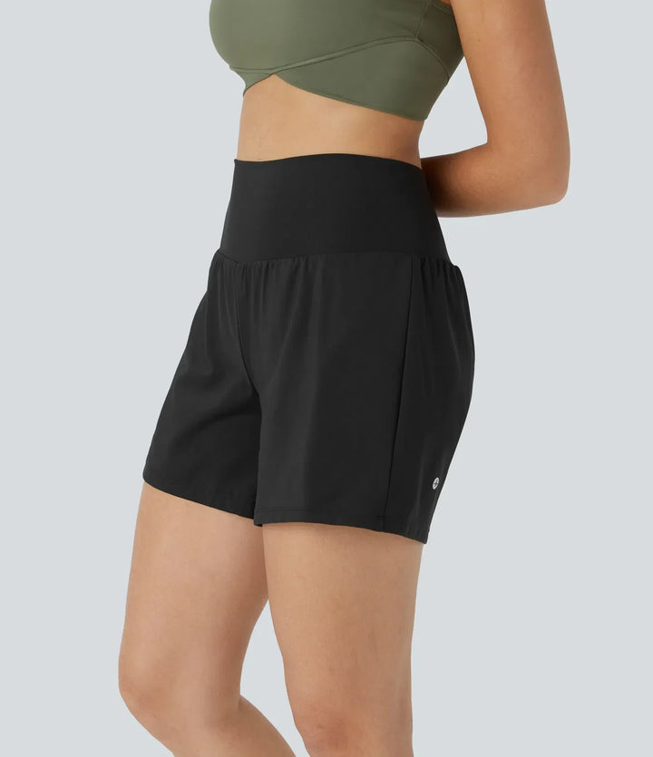 Bequeme Damen 2-in-1 Shorts mit hoher Taille für vielseitige Sportarten.