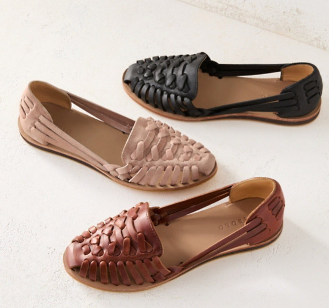 Bequeme Damen Huaraches Sandalen im Flechtstil für Sommer & Freizeit. Stilvolle atmungsaktive Sommerschuhe.