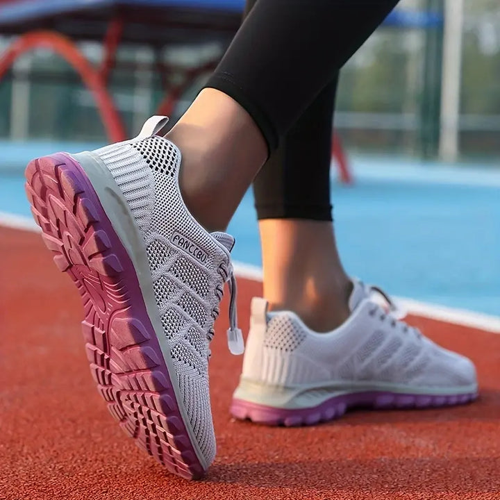 Vielseitige Damen Orthopädische Sneaker, kombinieren Stil & Komfort als perfekte Alltagsschuhe.