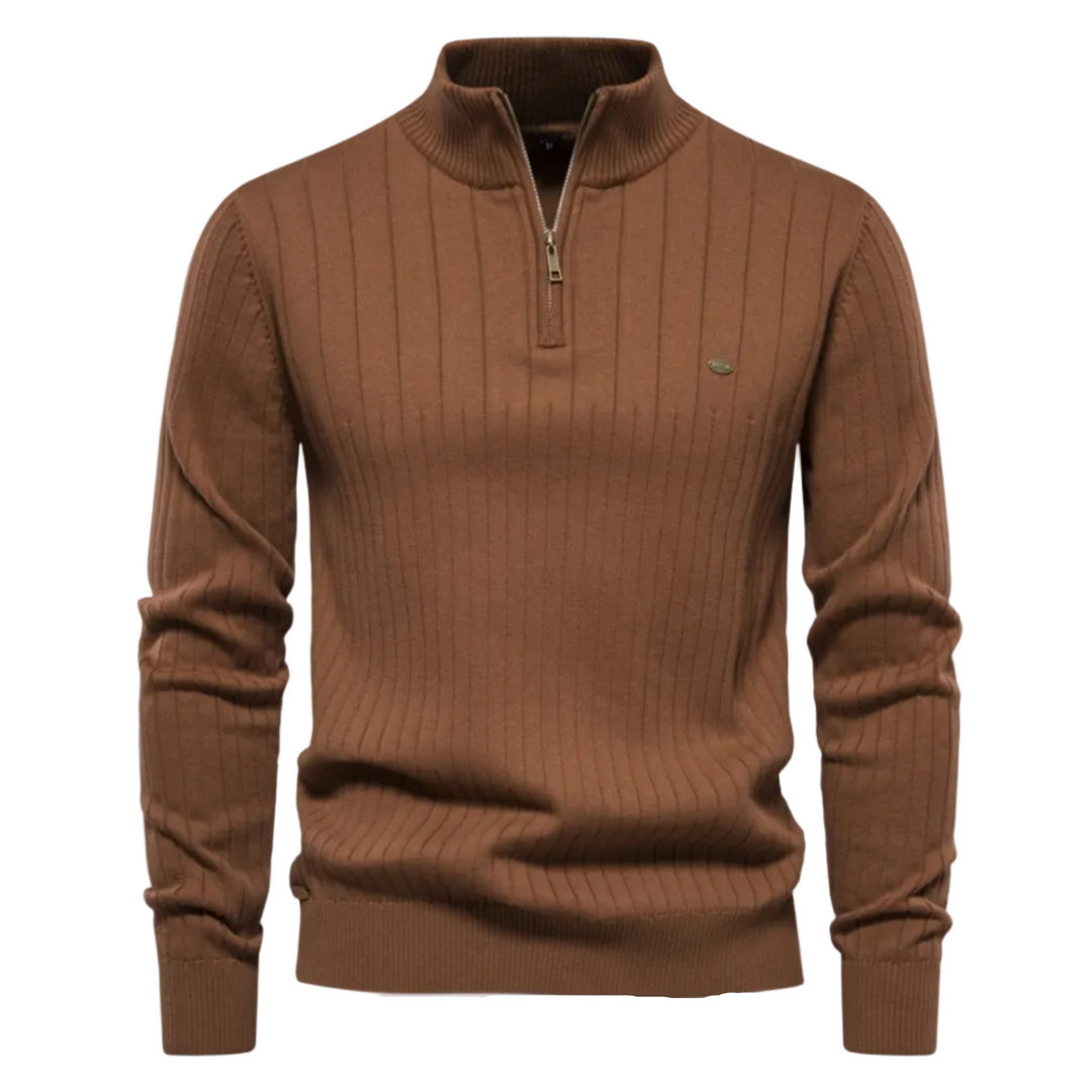 Nahaufnahme: Textur des Herren Ribstrick-Pullover mit Rundhals, zeigt die hochwertige Strickqualität.