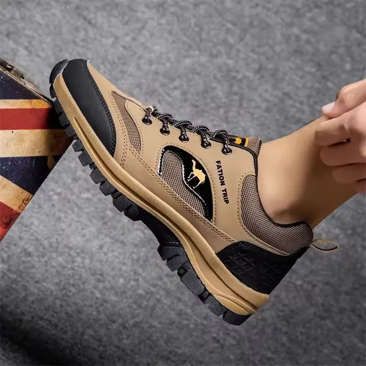 Komfortable orthopädische Herren-Gehschuhe mit starker Dämpfung und stabilem Halt.