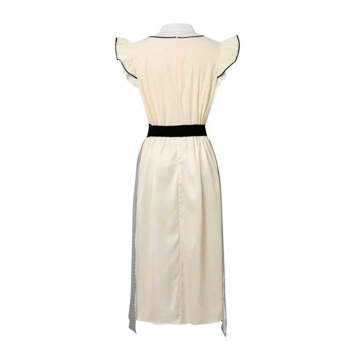 Elegantes Damen Dirndl Festkleid mit traditionellem Schnürleib, Schürze und voluminösem Rock.