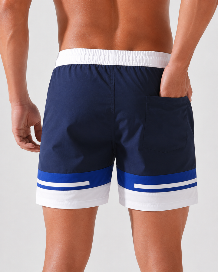 Dynamische, mehrfarbige Herren Strand-Shorts, schnelltrocknend und sehr bequem. Perfekte Badehose für den Urlaub.